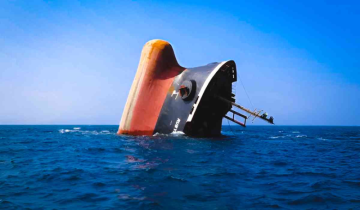 Kollam, Kerala: Cargo Containers from Sunken Ship Reach Shore, Raising Chemical Leak Concerns