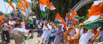 Tension in Patna as BJP and Congress workers clash