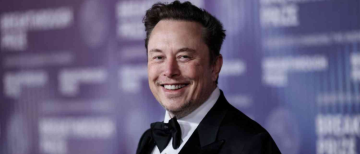 Elon Musk Becomes the World’s First Trillion-Dollar Man — Here’s What It Means for Everyone