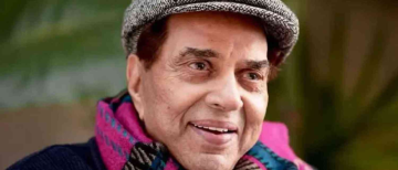 Esha Deol & Hema Malini React to Dharmendra’s Health Rumours