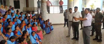 DC Tells Women "I Can Arrest You" on Women's Day