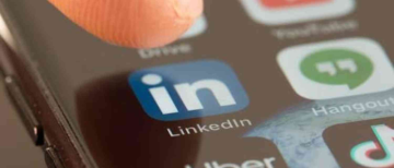 Chinese Spies Are Using LinkedIn Job Offers to Recruit Government Officials, Intelligence Agencies Warn