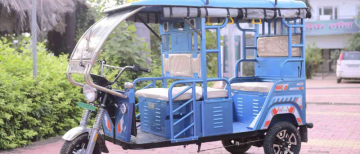 Viral 'BAT-BMS' App Raises Alarm After Users Remotely Shut Down E-Rickshaws Mid-Ride