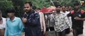 Shocking Ground Reality: Villagers Risk Lives to Carry Dead Body Across Flooded River in MP