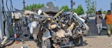 CNG Car Explodes While Refuelling at Gujarat Pump, CCTV Captures Blast
