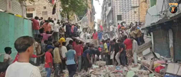 1 Dead, 8 Rescued After 5-Storey Building Collapses in Delhi's Seemapuri